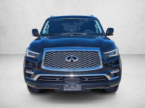 2022 INFINITI QX80 Luxe