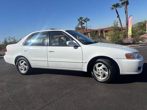 2001 Toyota Corolla LE
