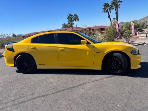 2017 Dodge Charger SE
