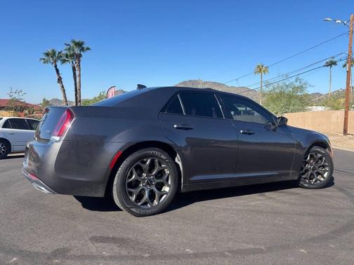 2016 Chrysler 300 S