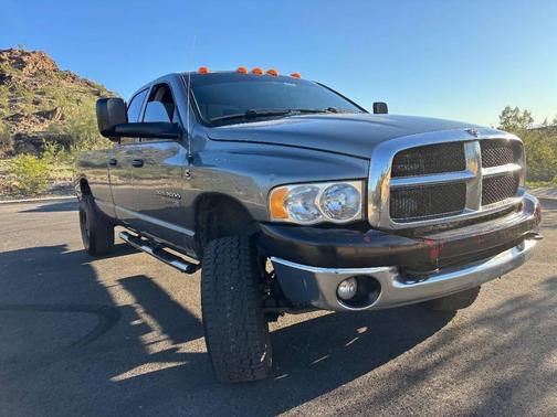 2005 Dodge Ram 2500 ST Quad Cab