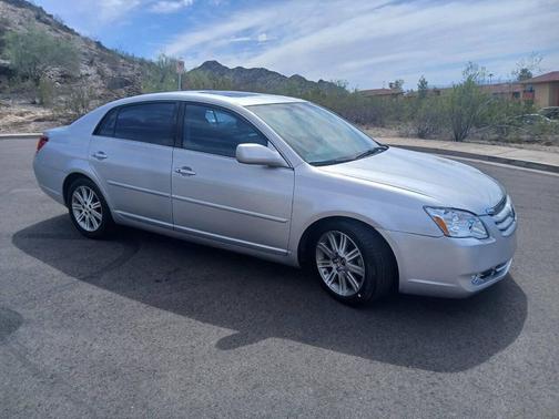 Titanium Metallic 2007 Toyota Avalon Limited