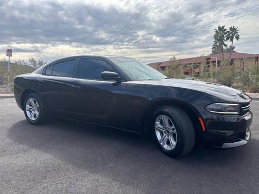 2016 Dodge Charger SE