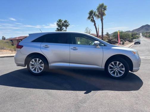 Classic Silver Metallic 2013 Toyota Venza LE