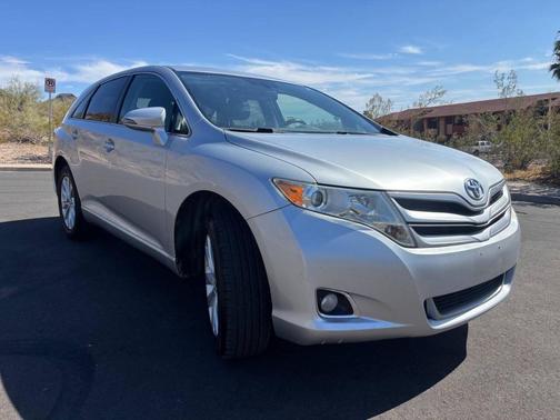 Classic Silver Metallic 2013 Toyota Venza LE