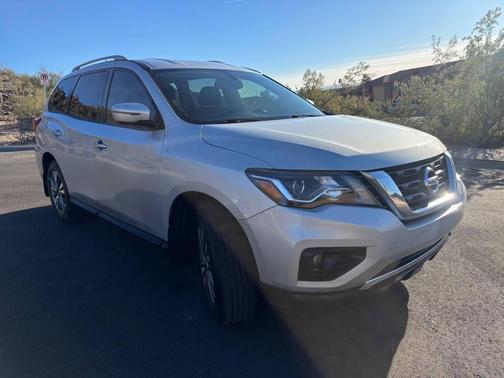 2018 Nissan Pathfinder SV