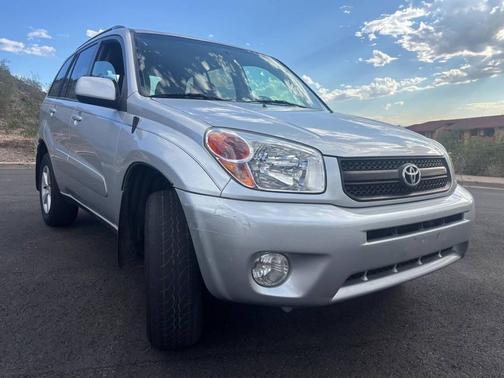 2004 Toyota RAV4 Base