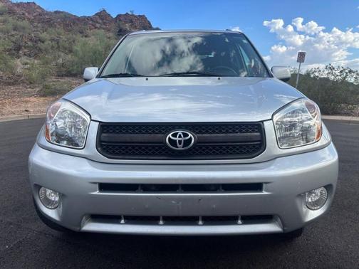 2004 Toyota RAV4 Base