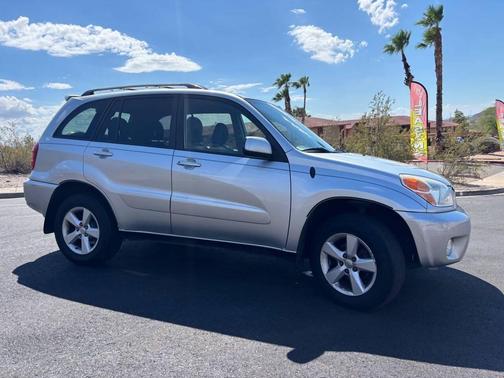 2004 Toyota RAV4 Base