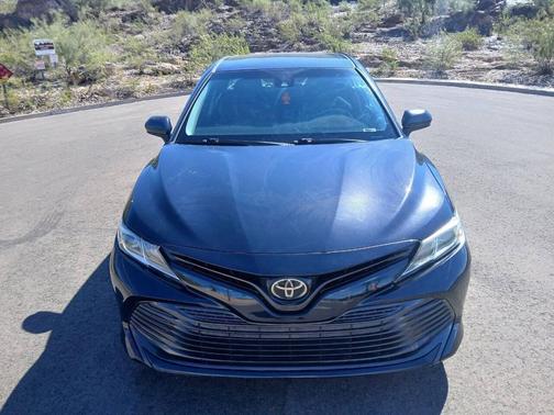 Blue Crush Metallic 2018 Toyota Camry LE