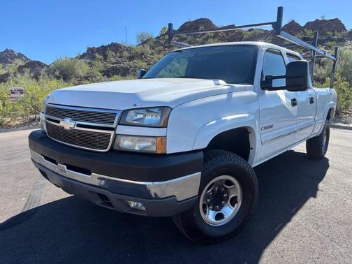 2005 Chevrolet Silverado 2500 LS H/D Crew Cab