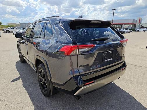 2024 Toyota RAV4 Hybrid SE