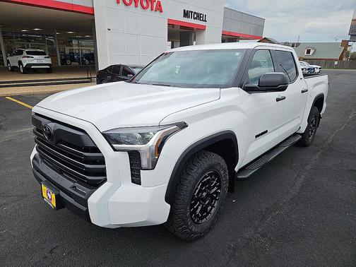 Ice Cap 2026 Toyota Tundra SR5
