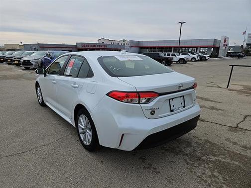 2026 Toyota Corolla Hybrid LE