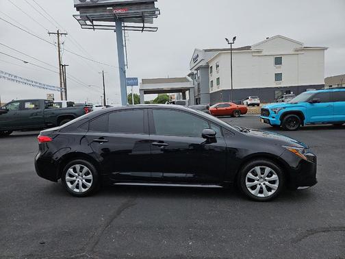 Midnight Black Metallic 2026 Toyota Corolla LE