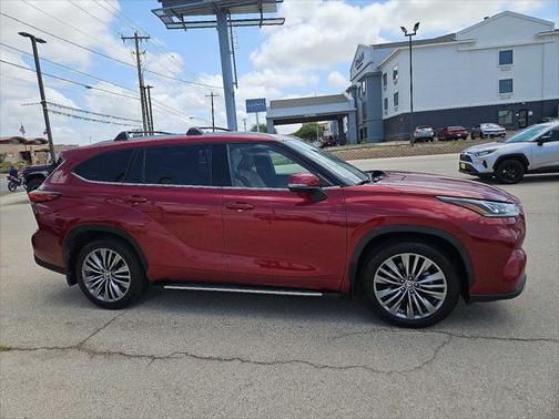 2021 Toyota Highlander Platinum