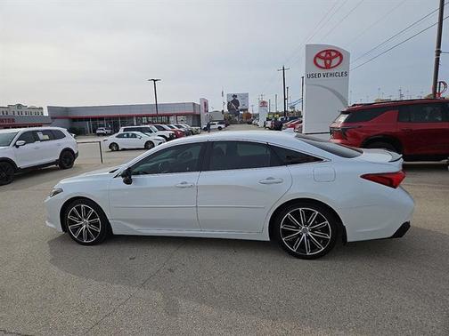 2020 Toyota Avalon XSE