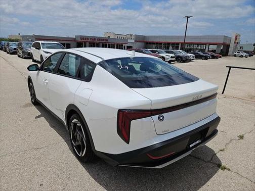 2025 Kia K4 EX