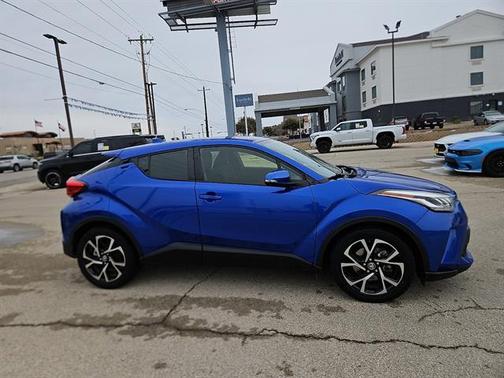 2020 Toyota C-HR XLE