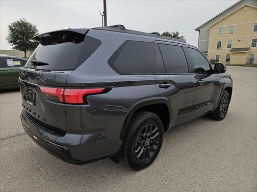 2024 Toyota Sequoia Platinum