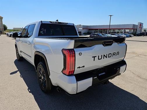 2024 Toyota Tundra Hybrid Platinum