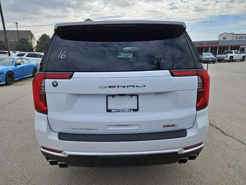 2025 GMC Yukon Denali