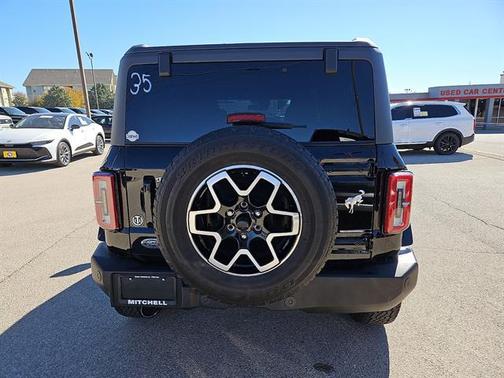 2023 Ford Bronco Outer Banks