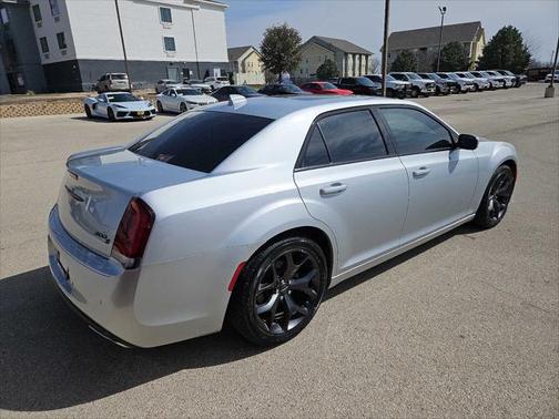 2023 Chrysler 300 S
