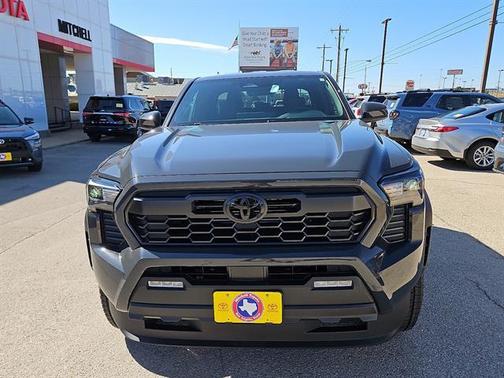 2026 Toyota Tacoma Hybrid TRD Off Road