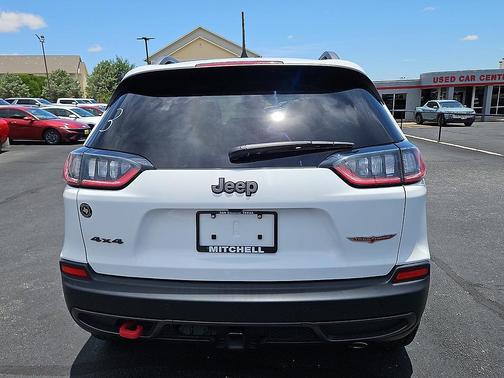 Bright White Clearcoat 2020 Jeep Cherokee Trailhawk