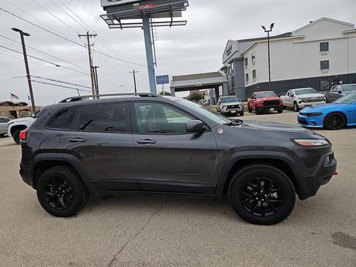 2016 Jeep Cherokee Trailhawk