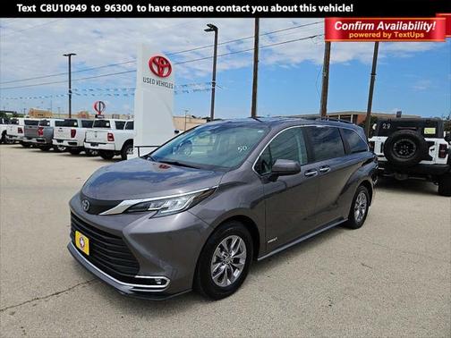 2021 Toyota Sienna XLE 8 Passenger