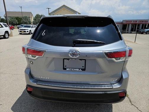 2016 Toyota Highlander LE Plus