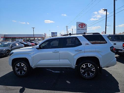 Wind Chill Pearl 2025 Toyota 4Runner TRD Sport Premium
