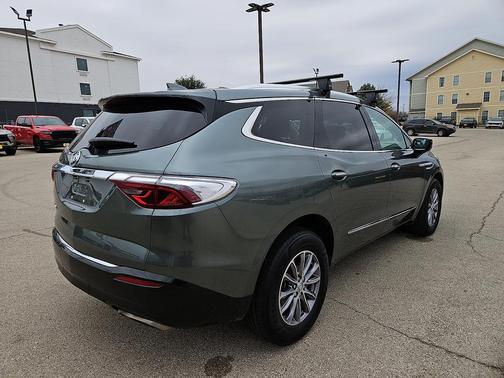 2024 Buick Enclave Essence FWD