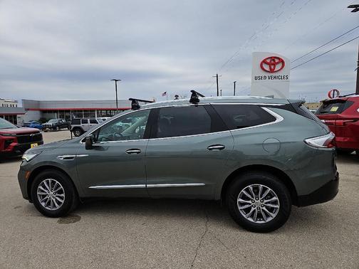 2024 Buick Enclave Essence FWD