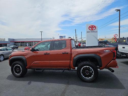 Terra 2025 Toyota Tacoma Hybrid TRD Off Road