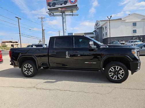 2023 GMC Sierra 2500 AT4