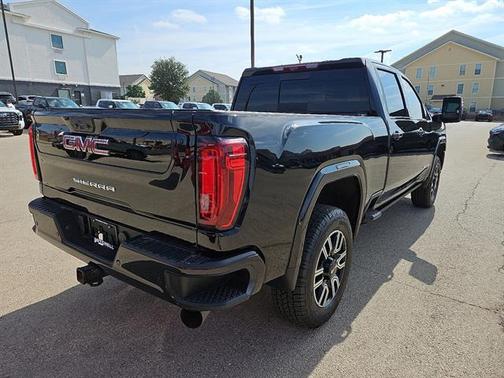 2023 GMC Sierra 2500 AT4