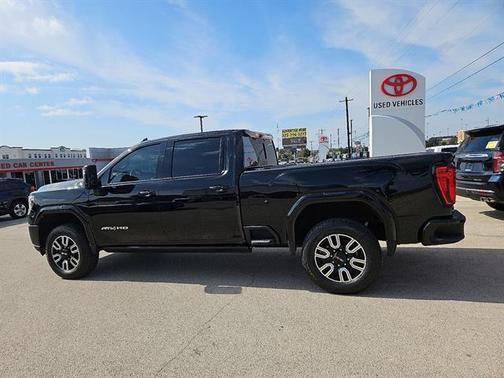 2023 GMC Sierra 2500 AT4