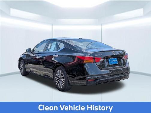 Black 2024 Nissan Altima 2.5 SV