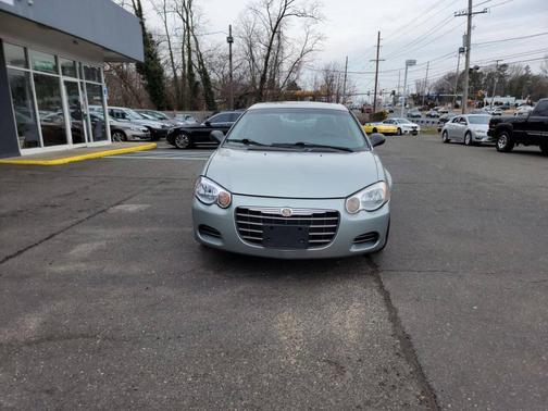 2004 Chrysler Sebring Base