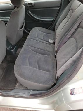 2004 Chrysler Sebring Base