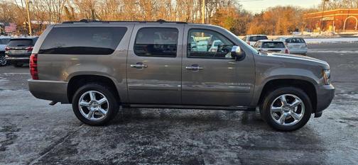 2013 Chevrolet Suburban 1500 LTZ