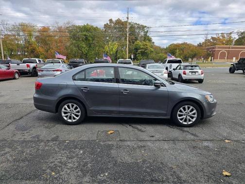 2014 Volkswagen Jetta Auto SE w/Connectivity