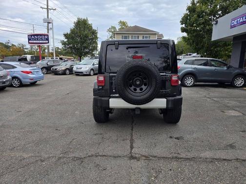 2011 Jeep Wrangler Unlimited Sahara
