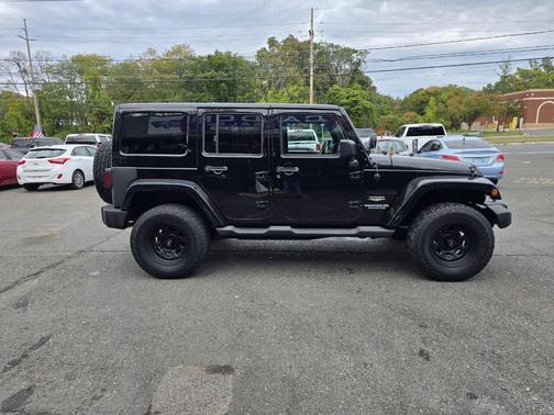 2011 Jeep Wrangler Unlimited Sahara
