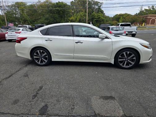2016 Nissan Altima 2.5 SR