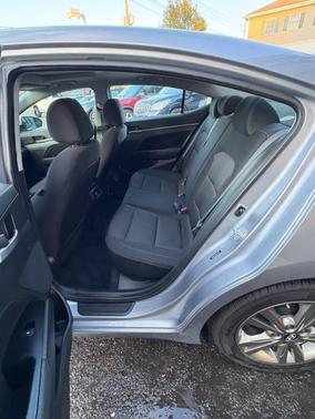 2017 Hyundai ELANTRA SE Value Edition