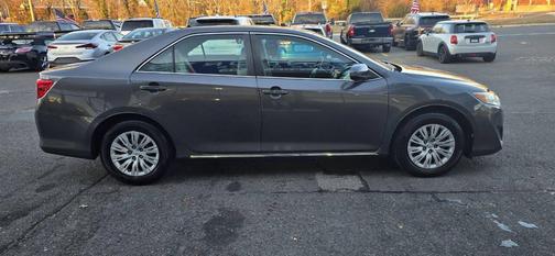 2013 Toyota Camry LE